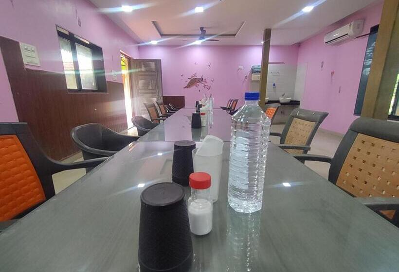 Opulence Boutique Resort, Alibaug