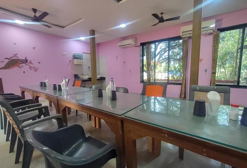 Opulence Boutique Resort, Alibaug