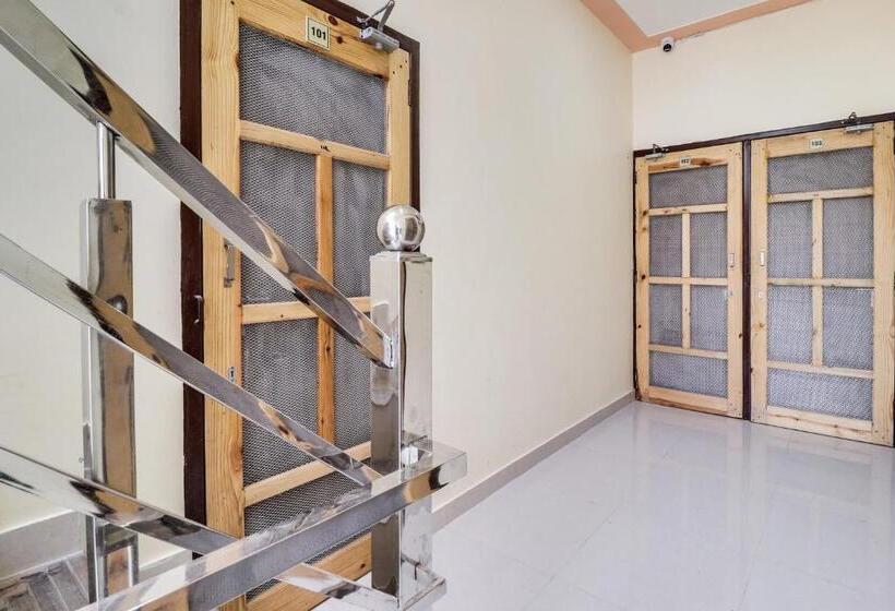 Oyo Hotel Divine Home