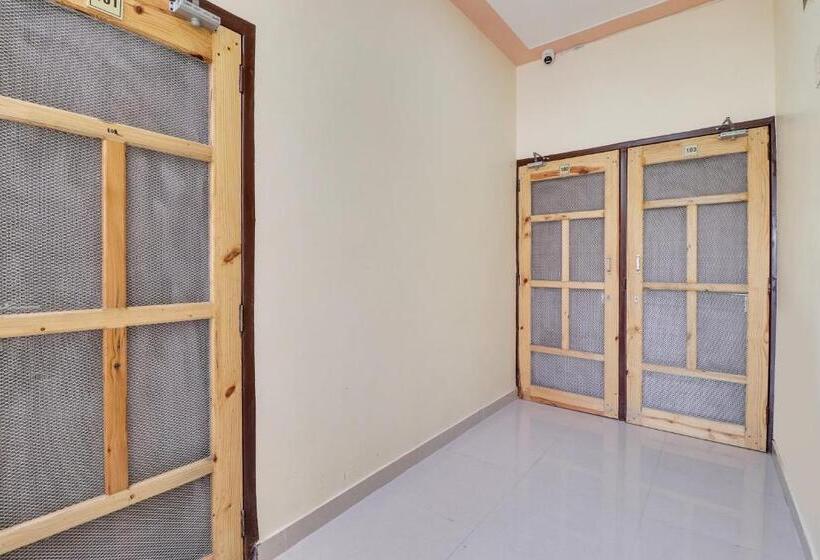 Oyo Hotel Divine Home