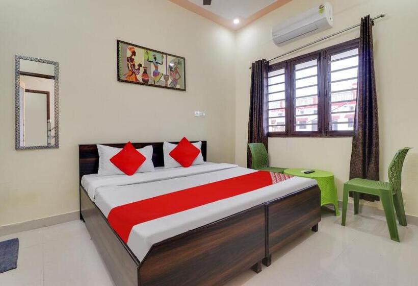 Oyo Hotel Divine Home