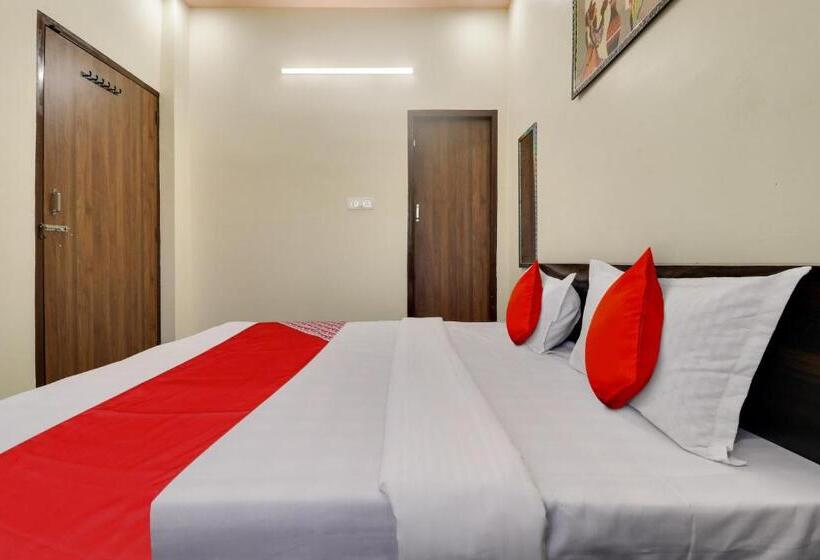 Oyo Hotel Divine Home