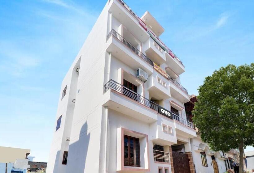 Oyo Hotel Divine Home