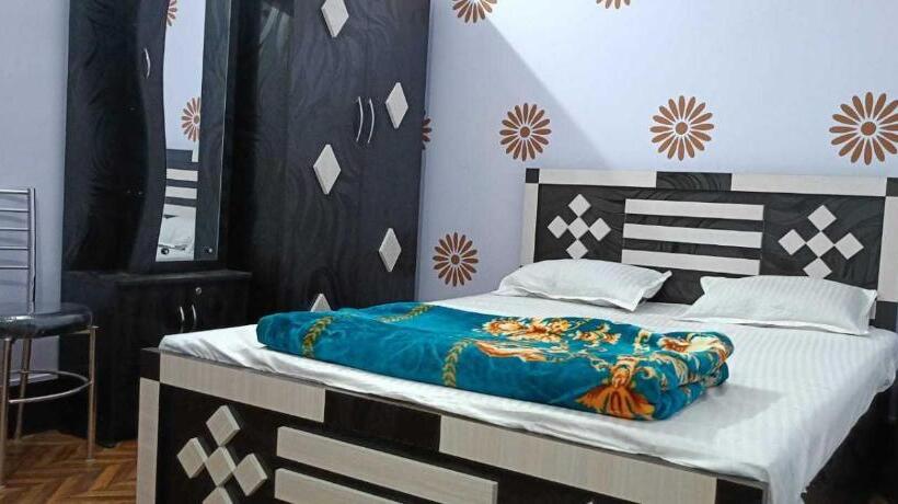 Oyo Hotel Pp Crown