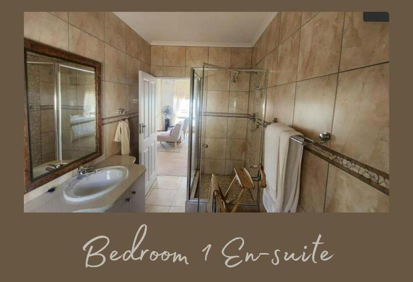 Пансион Albatross Nest Guesthouse