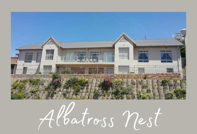 Пансион Albatross Nest Guesthouse