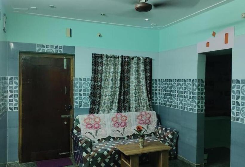 פנסיון Anbu Home Stay