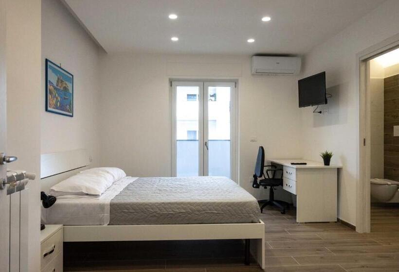 פנסיון Ansiro Rooms Home Business