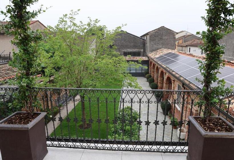 Пансион Domus Aquenigre