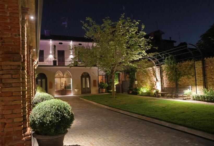 بنسيون Domus Aquenigre