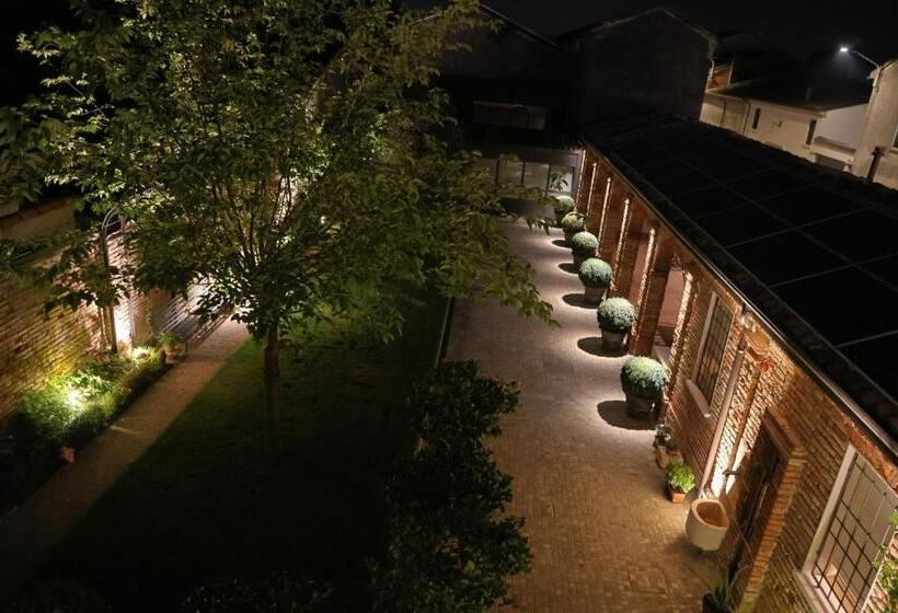 Пансион Domus Aquenigre