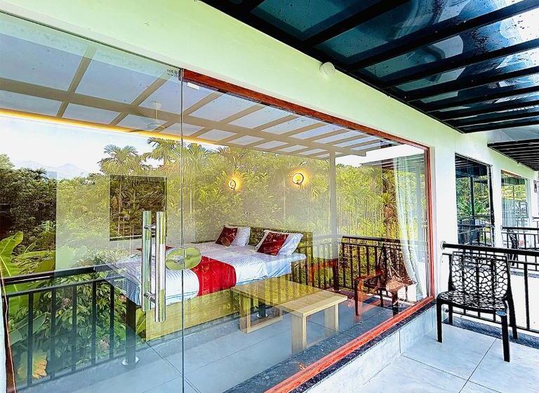 Пансион Edenic Village