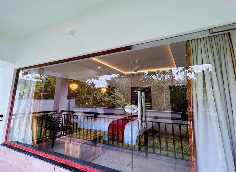 Пансион Edenic Village