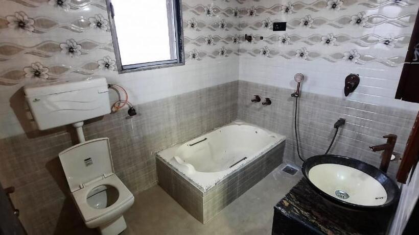 פנסיון Gautami Villa