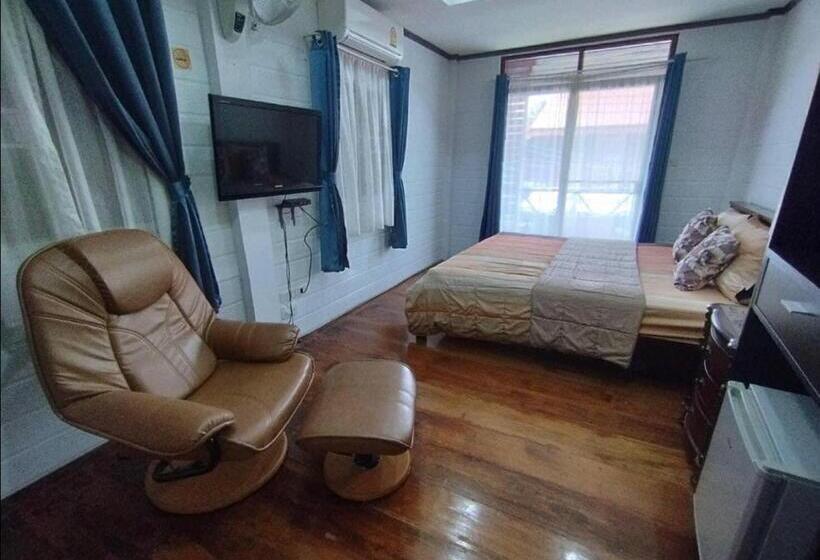 ペンション Granny One Guest House