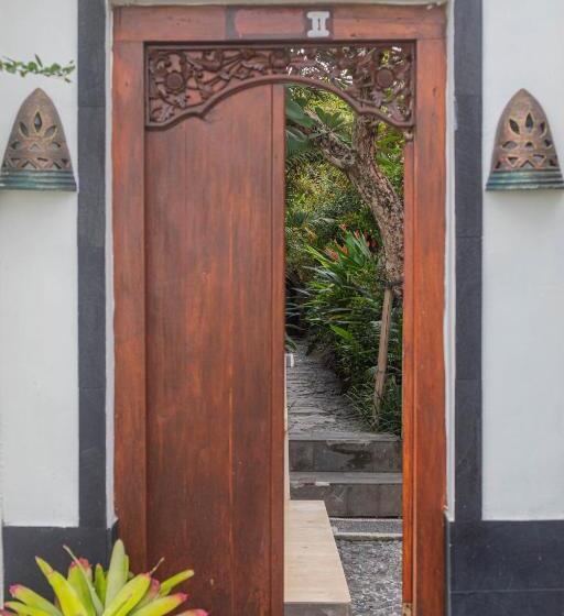 פנסיון Kubu Be 10 Bingin