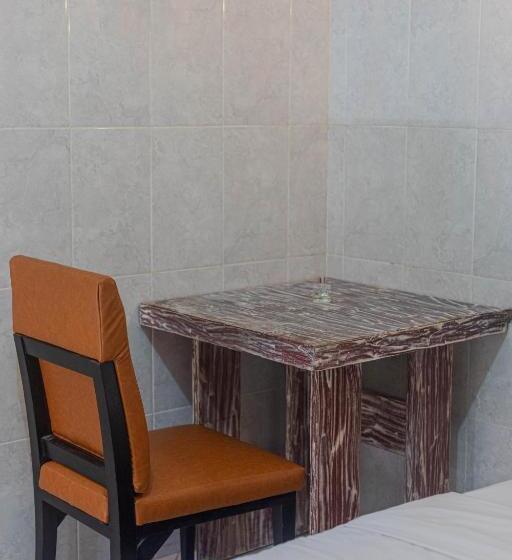 פנסיון Kubu Be 10 Bingin