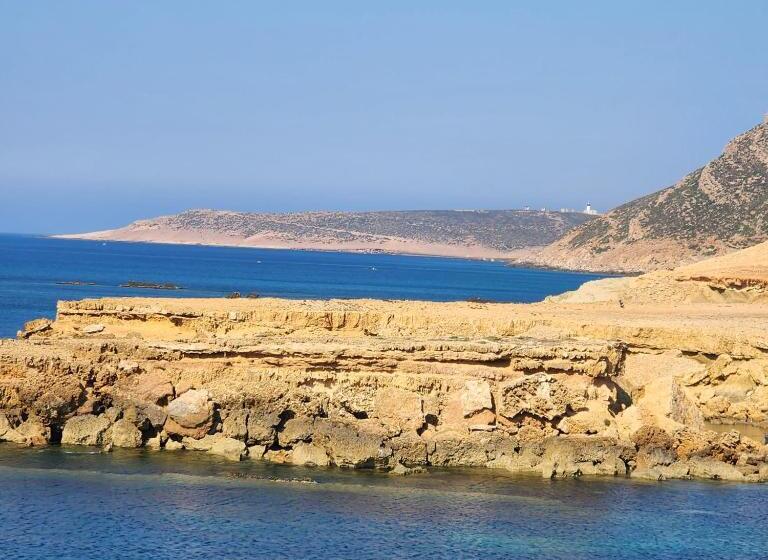 Пансион Maison Damour El Haouaria Chez H & H