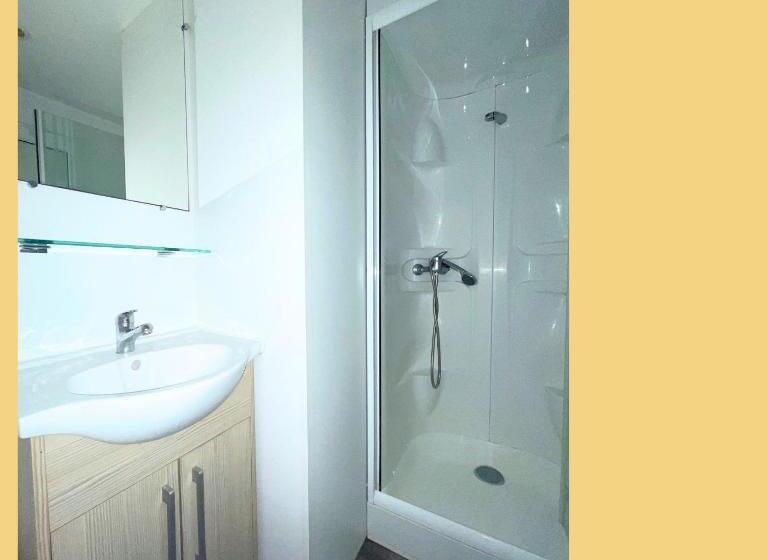 펜션 Le C24   Charmant Bungalow Tout équipé Pour 4 Avec Tv