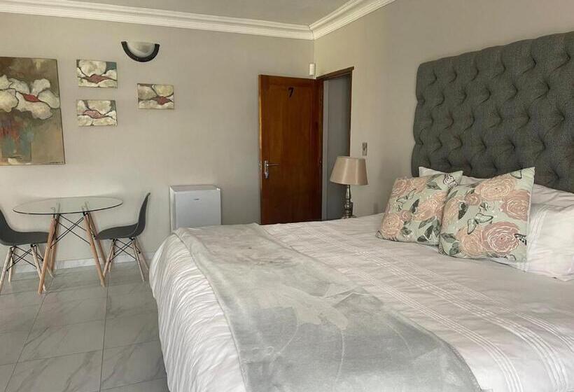 פנסיון Oaktree