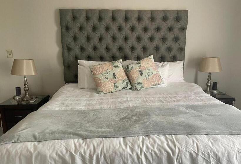 פנסיון Oaktree