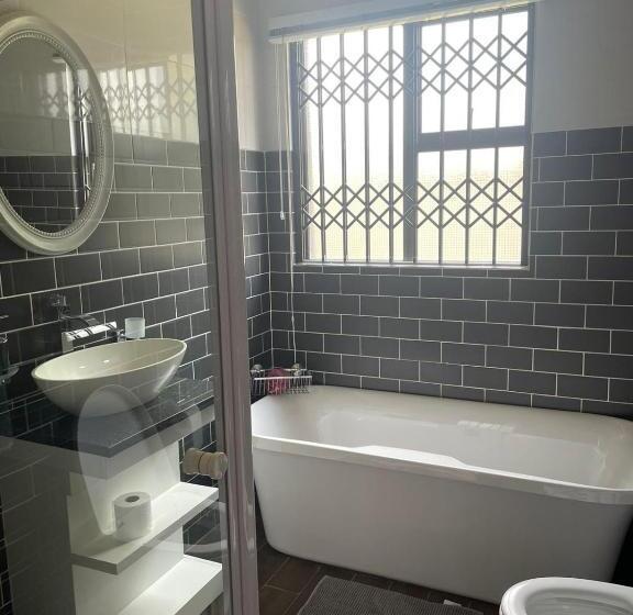 פנסיון Oaktree