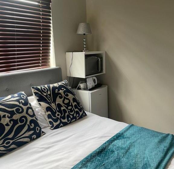 פנסיון Oaktree