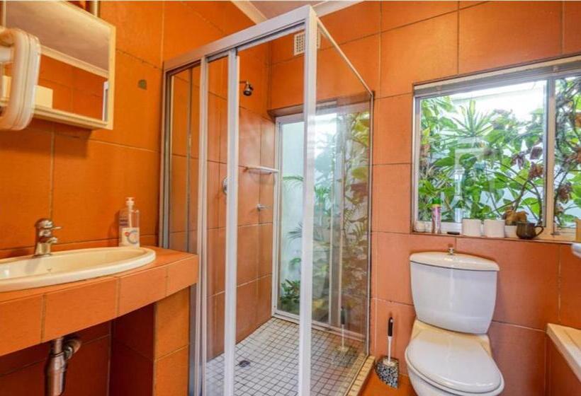 פנסיון Peaceville