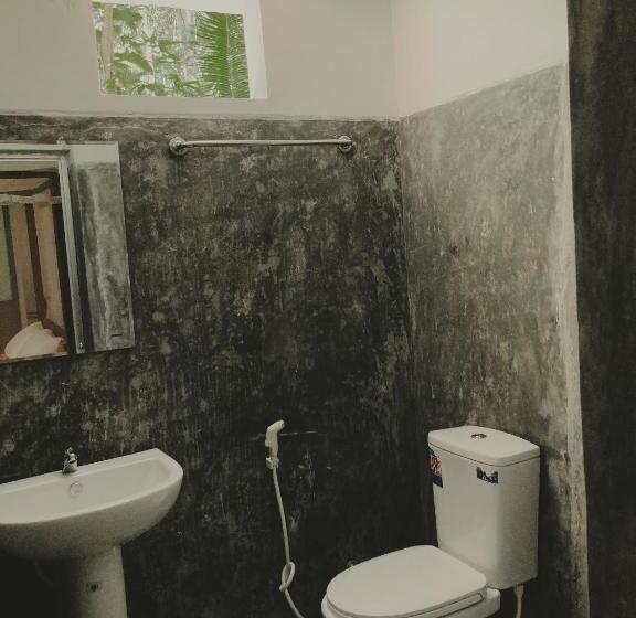 פנסיון Praba Villa