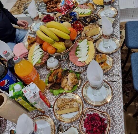 פנסיון Qamar Family Guest House
