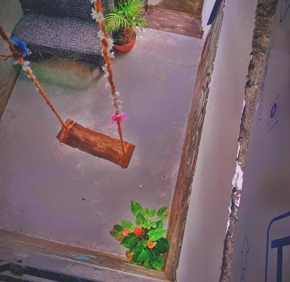 膳宿费 Sandaru Wave Surfing