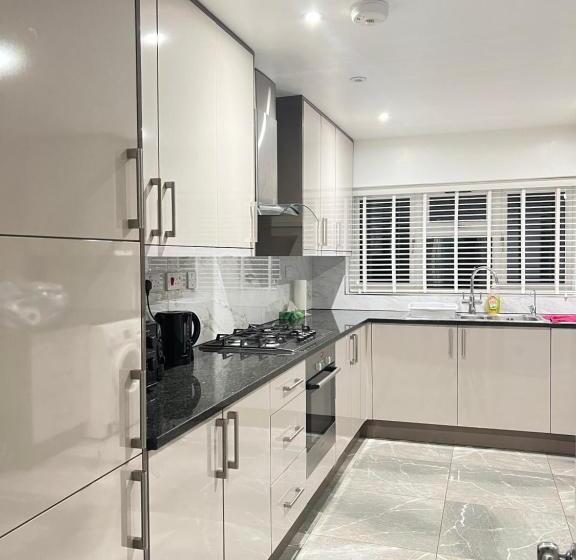 ペンション Stayeasy En Suite London