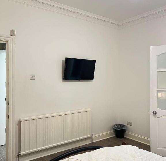 ペンション Stayeasy En Suite London