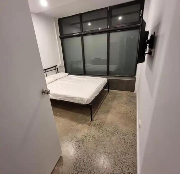 بنسيون Sydney Airport Guest House