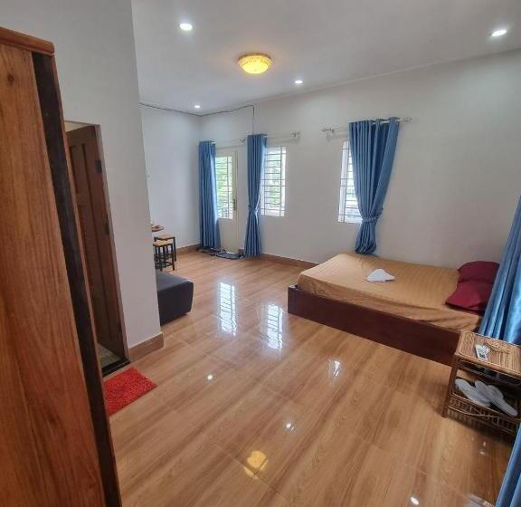 بنسيون The Hub Kampot