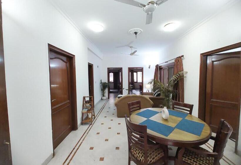 پانسیون Vedas 13 Stay S