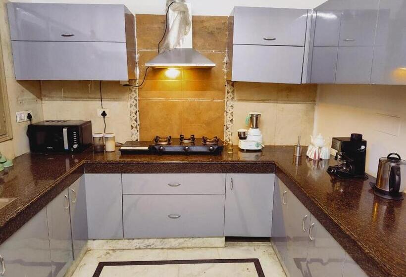 پانسیون Vedas 13 Stay S