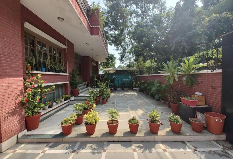 پانسیون Vedas 13 Stay S