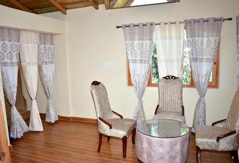 פנסיון Village View Resort