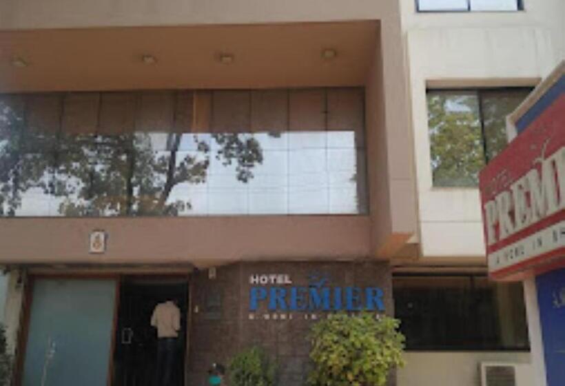 Premier   Hotel In Saket Society Bhusawal