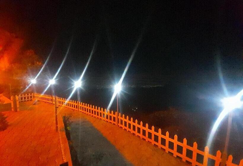 منتجع Aranyamhills