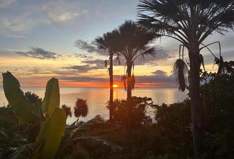 Курорт Fumiko Rina Acop