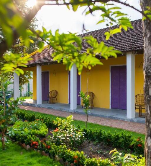 استراحتگاه Lumiere Family Village Dong Tac