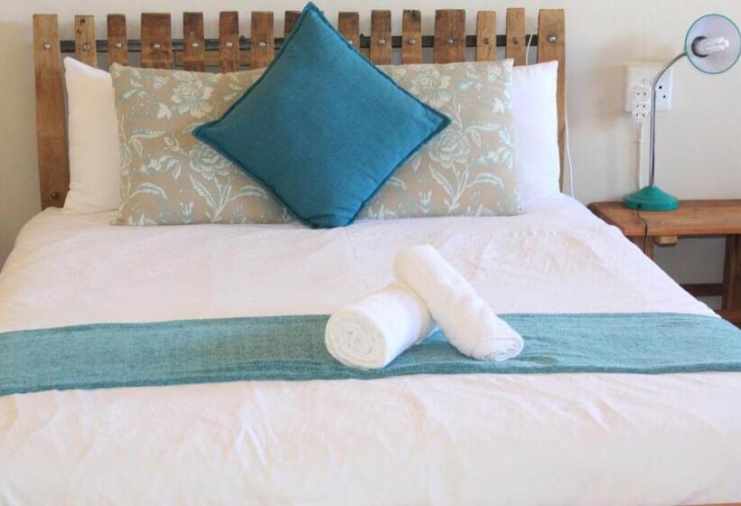 Suzies Huis Restaurant Bed And Breakfast