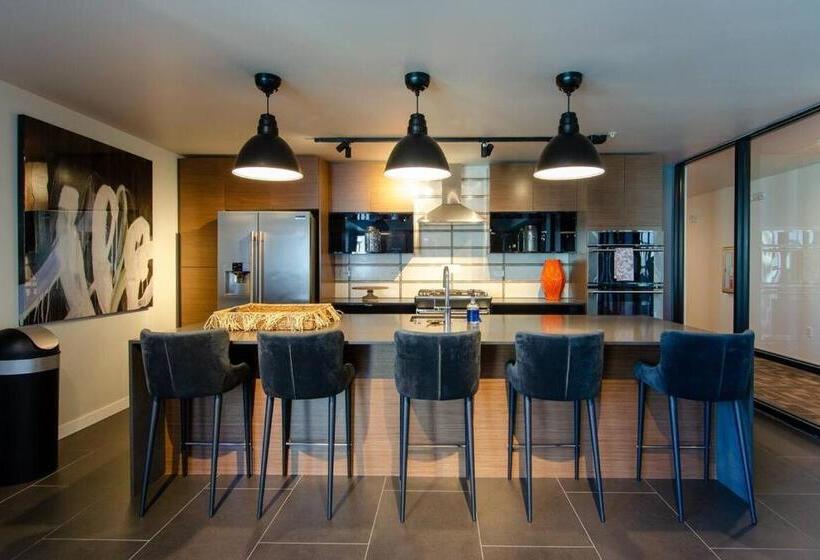 Top Floorbalcony55 4k Smart Tv360 Rooftop View