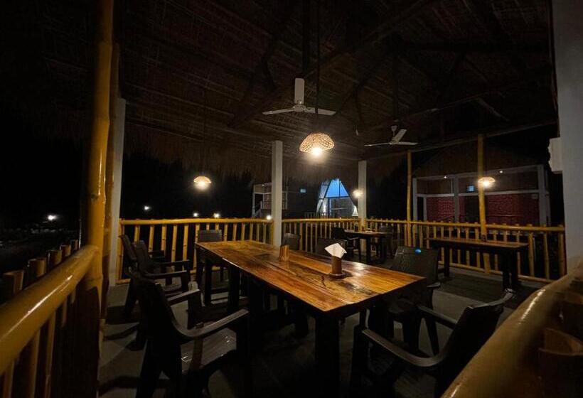 Tulda Bambusa Resort Kaziranga