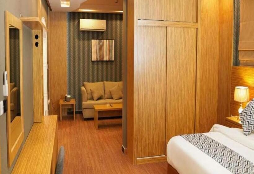 فندق باليت كريدي الفاخر Palette Luxury Credi