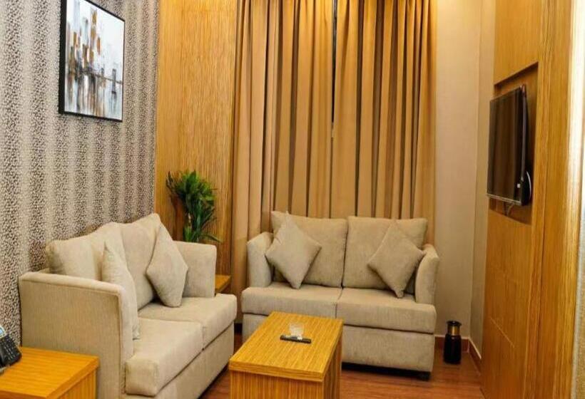 فندق باليت كريدي الفاخر Palette Luxury Credi