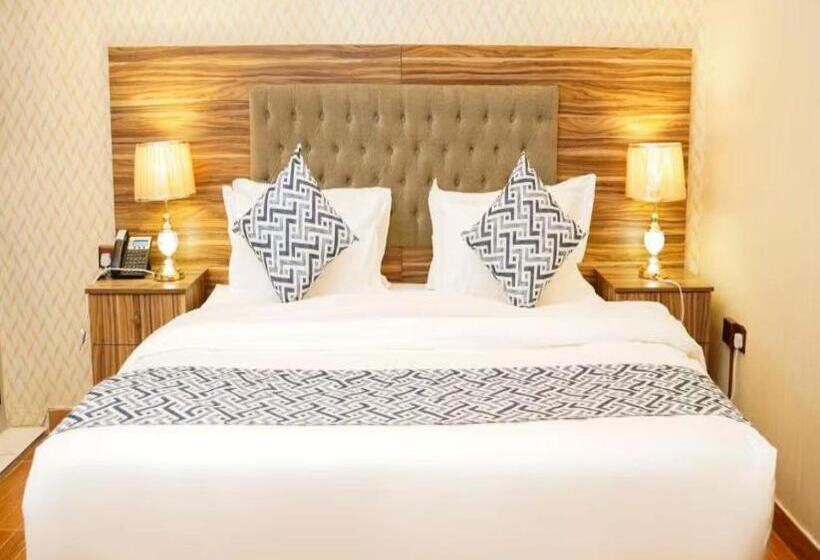 فندق باليت كريدي الفاخر Palette Luxury Credi