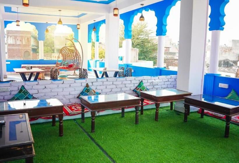 12 Monks Hostel Pushkar
